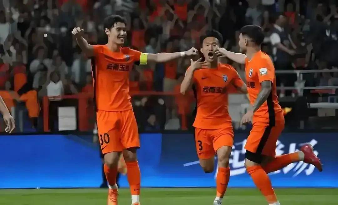 足协杯-奥斯卡两射一传唐淼两助攻云南玉昆3-0广州豹进四强的简单介绍